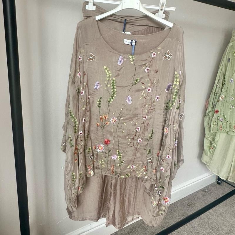 Sasha Chiffon Silk Embroidered Coord