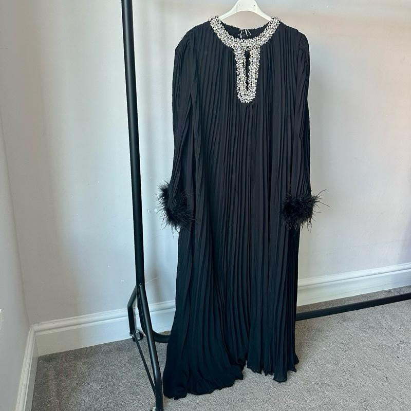 Zeina  Elegant  Diamanté Pleated  Chiffon Formal Dress