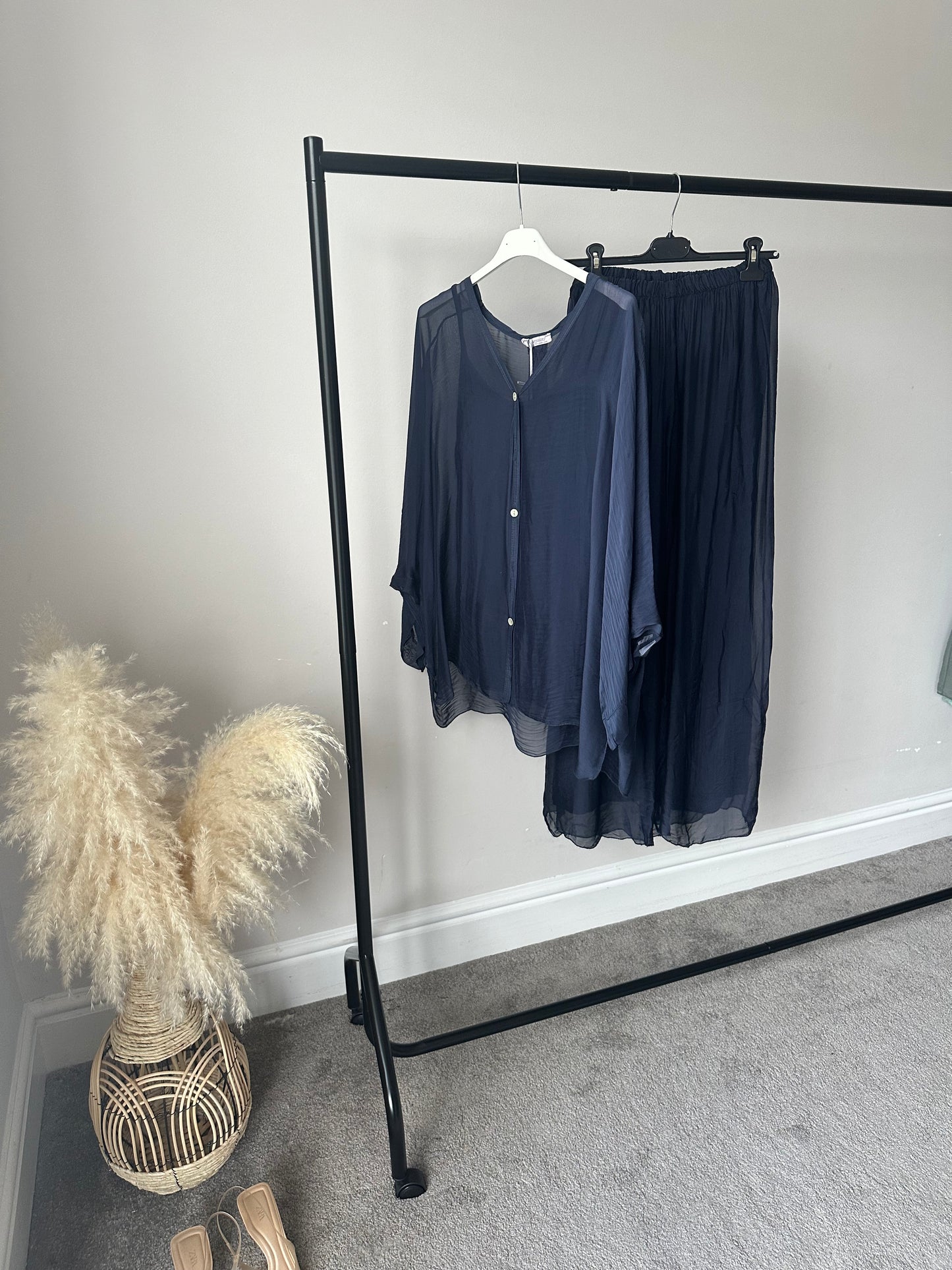 Plain Lightweight, Chiffon-Silk Feel, Summer Coords Button