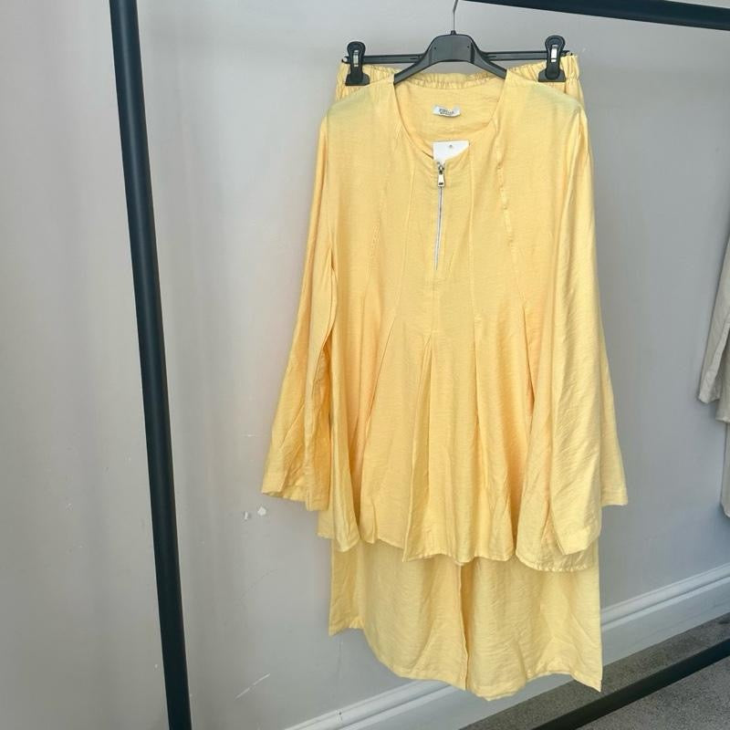 Airah Pleated Coord with Zipped Neckline