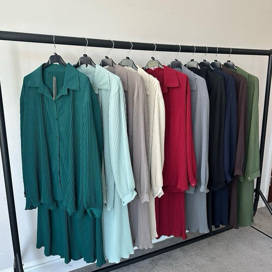 Pleated Buttoned Coord Set: Matching Top and Trousers for Comfortable Wear
