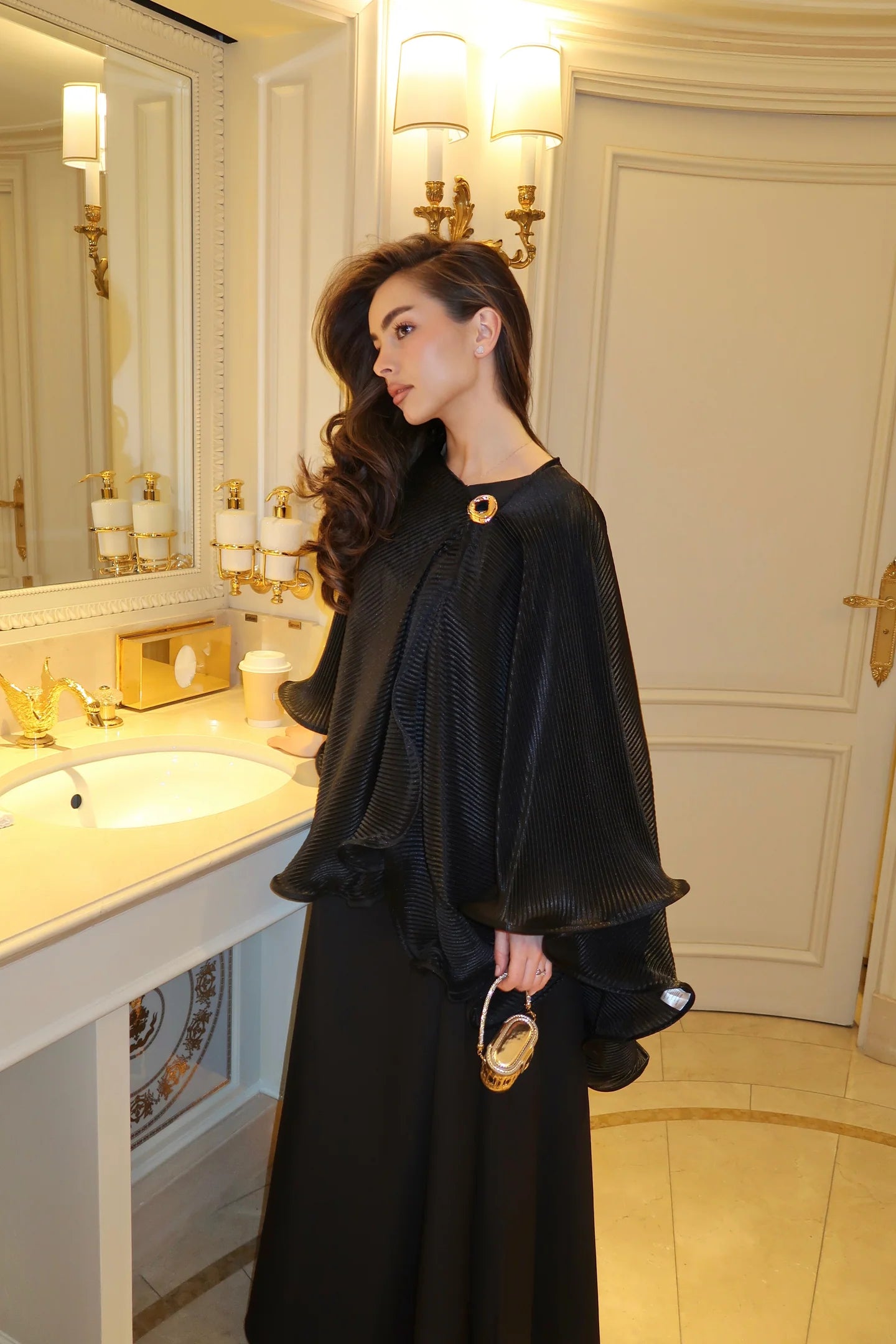 Jasmine Brooch Poncho