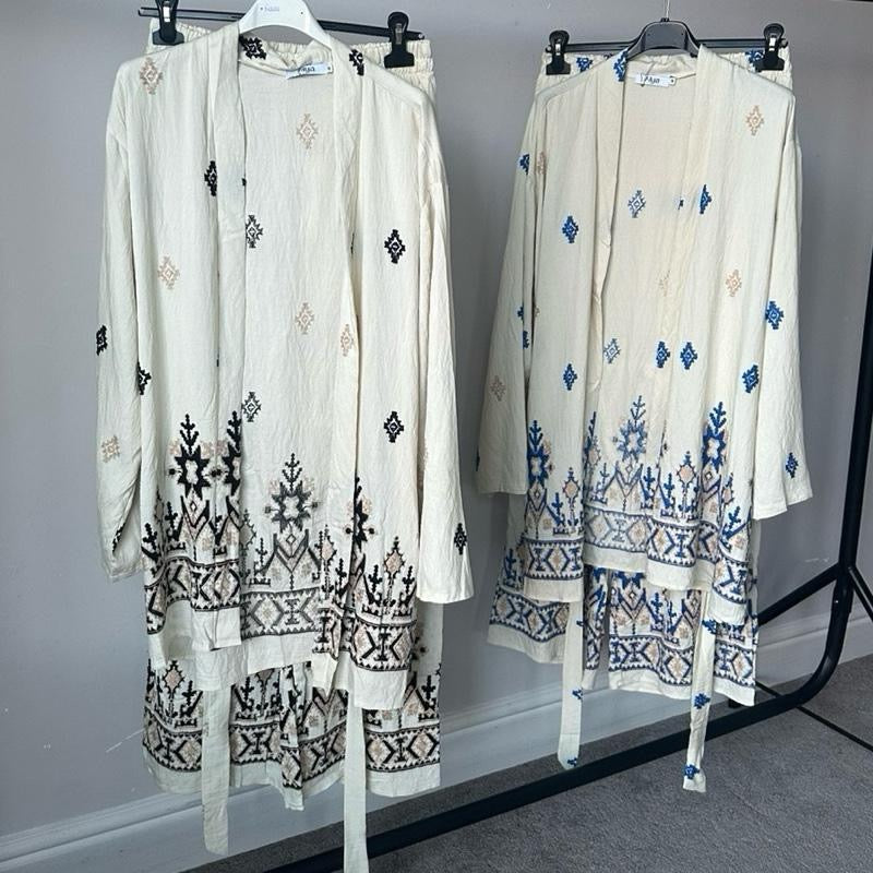 Abstract Embroidered  Open Front Kimono Coord
