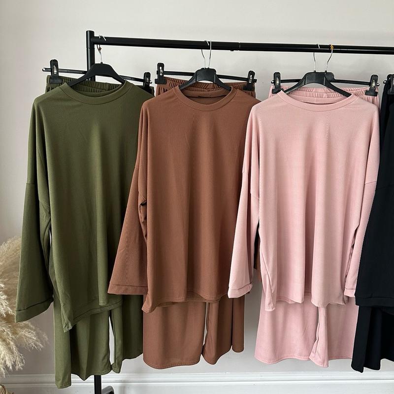 Comfortable Ribbed Knit Co-Ord Set for Women